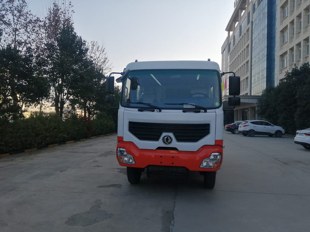 VANCE oilfield test well truck GLC500B1YS actively conducting well testing and pressure data acquisition operation at remote oilfield wellsite showing full equipment deployment