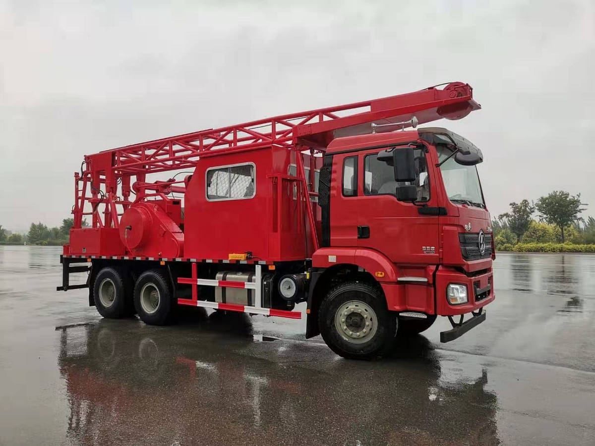 Oil Production Truck for oilfield artificial lift and continuous oil extraction deployed at wellsite