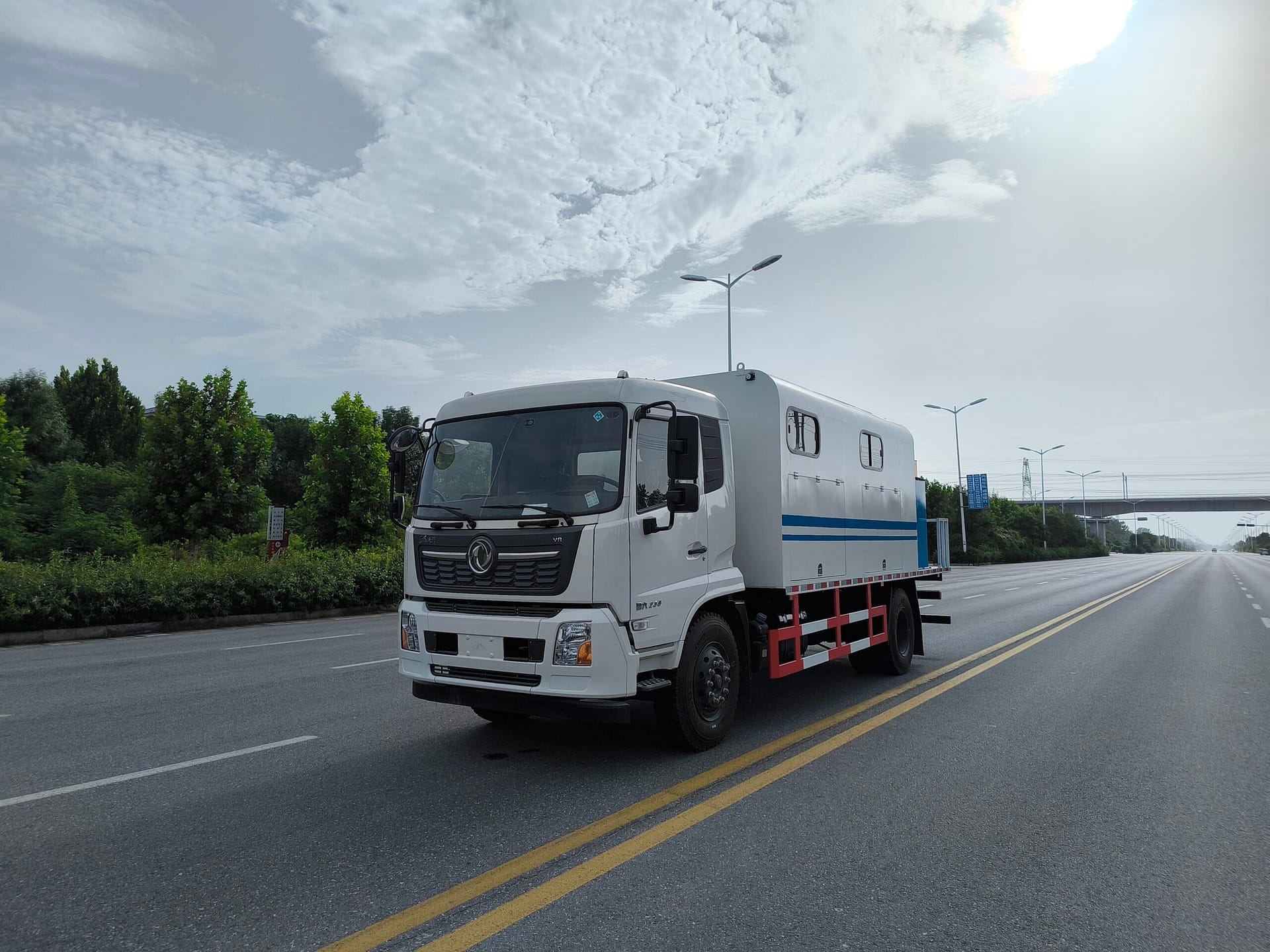 Mobile boiler unit maintenance for heavy oil heating service