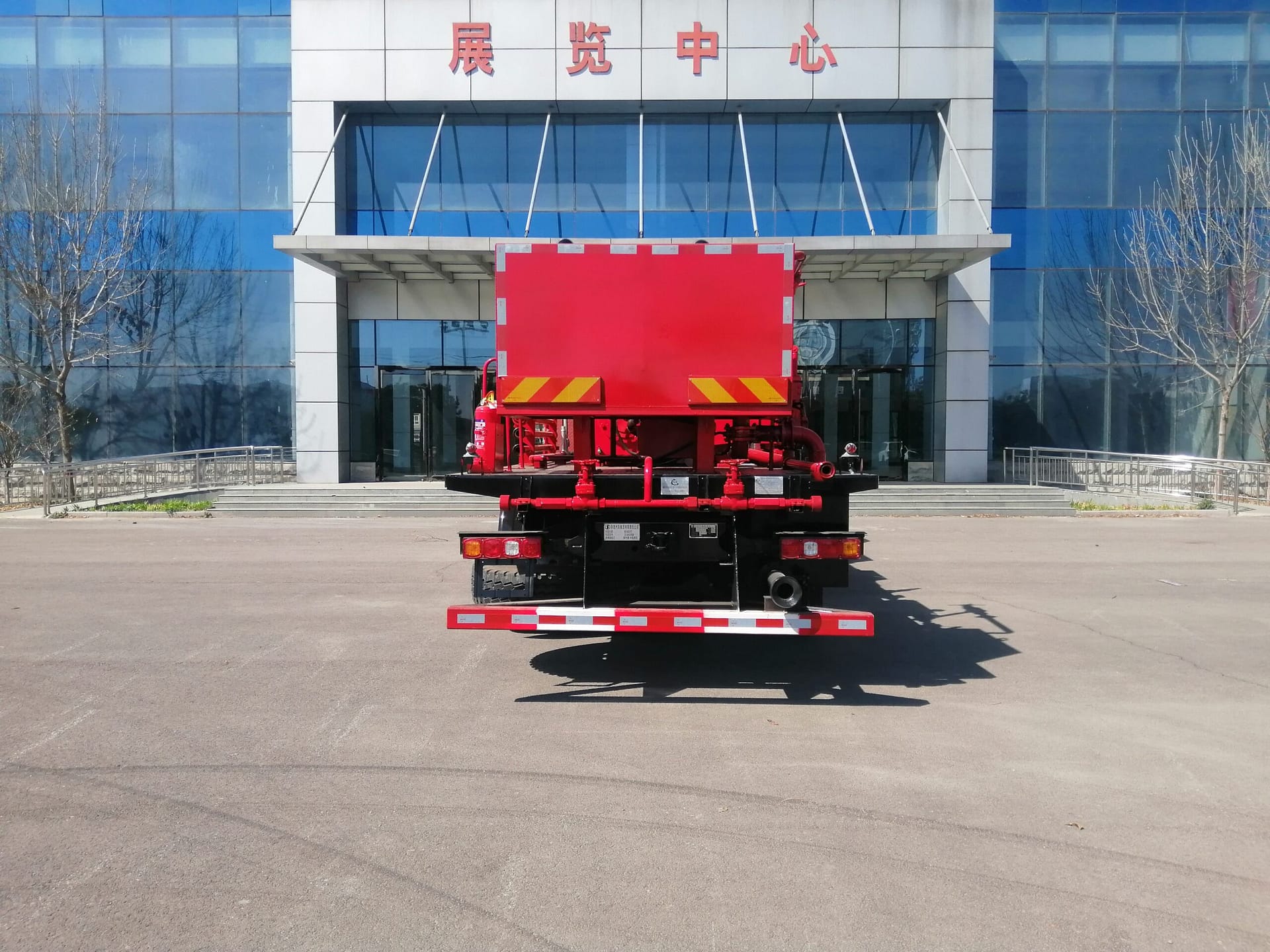 Well flushing and wax removal truck prepared for oilfield service